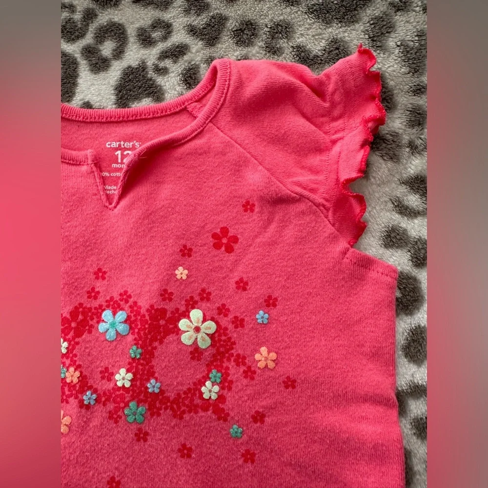 Carter’s Glitter Flower Graphic Top in Coral Pink Size 12 Months